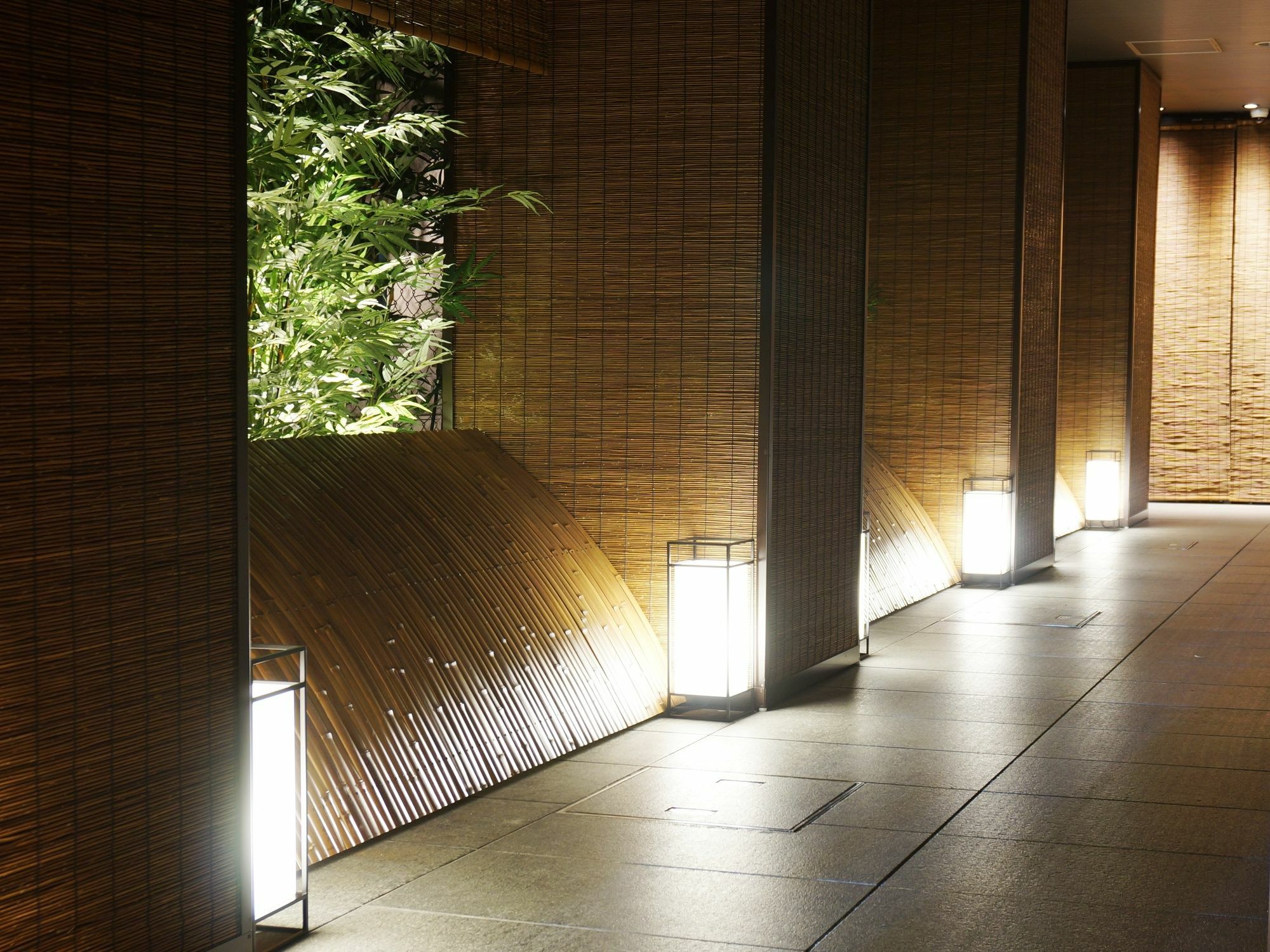 Tokyo Ekimae Bay Hotel Exterior photo